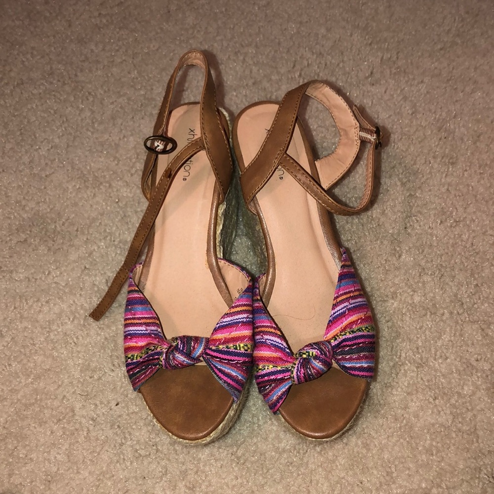 Platform wedges